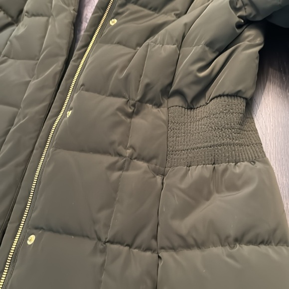 🆕NWOT Women's 40" Signature Hooded Olive Taffeta Down Coat size Small - Picture 4 of 13